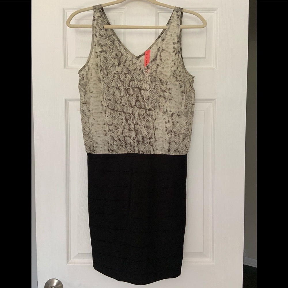 Eight Sixty Animal Print sleeveless Dress